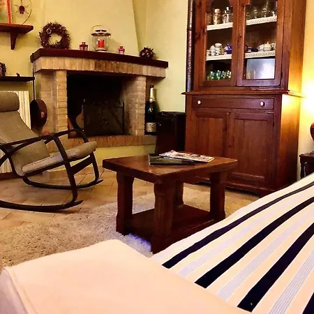 度假居 Spoleto Lovely Rustic House In The Nature *